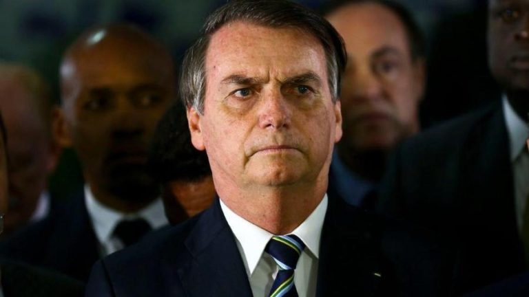 Bolsonaro troca reforma ministerial por gambiarras