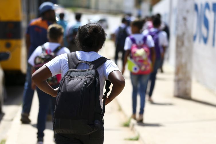 Censo Escolar 2020 aponta redução de matrículas no ensino básico