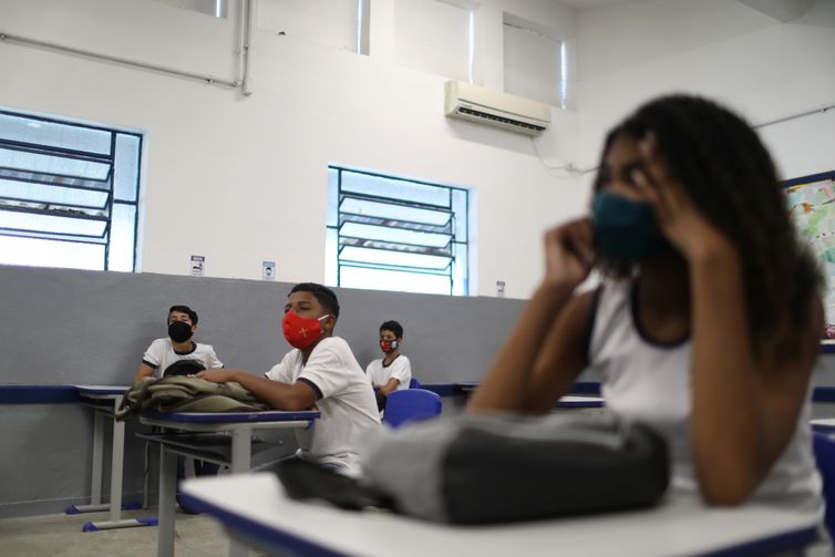 Rede particular de ensino pode começar hoje ano letivo no Rio