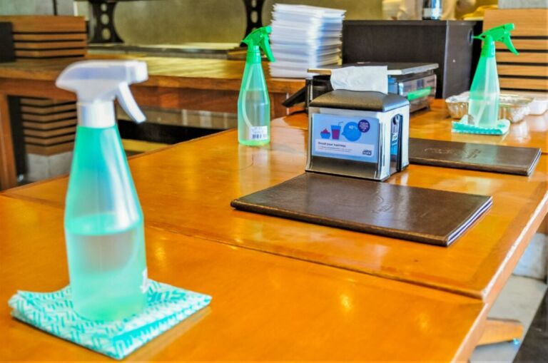 Decreto autoriza funcionamento de bares e restaurantes após as 23h