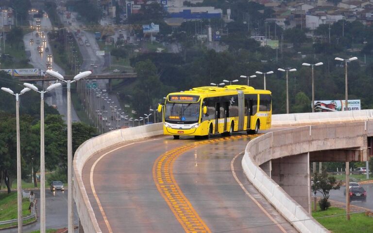 Moradores do Setor de Chácaras da DF-483 ganham linha no BRT