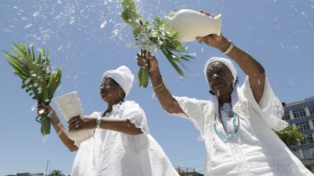 Oficina orienta Religiões de Matriz Africana sobre regularização de templos