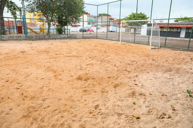 GDF investiu R$ 1,6 milhão na construção de 20 quadras esportivas de areia