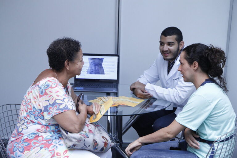 Feira de Saúde de Brasília: Diversidade de Especialidades e Informações Confiáveis