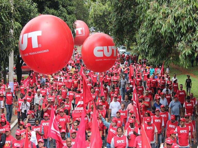 CUT completa 40 anos e é homenageada pela Câmara Legislativa do DF