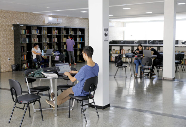 Bibliotecas Escolares-Comunitárias do DF abrem suas portas durante a Semana Nacional do Livro e da Biblioteca