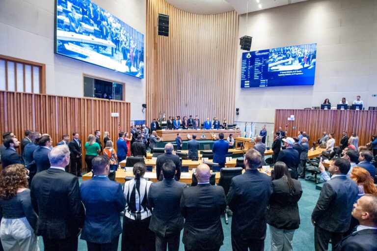 Governador Ibaneis Rocha presta contas na abertura dos trabalhos da CLDF