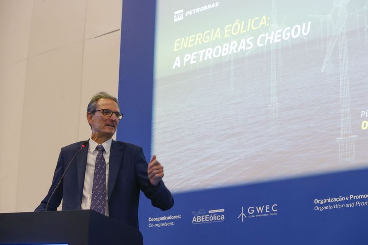 São Paulo (SP), 13/09/2023 - Presidente da Petrobras, Jean Paul Prates,  o diretor de Transição Energética e Sustentabilidade, Maurício Tolmasquim, .apresentam as novas iniciativas que vão tornar a Petrobras a maior desenvolvedora de projetos de eólica offshore do Brasil. Foto: Paulo Pinto/Agência Brasil