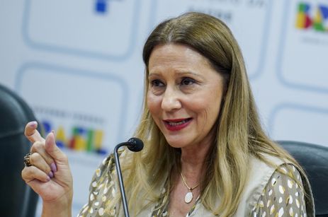 Brasília (DF), 09/04/2024, A Secretária de Vigilância em Saúde e Ambiente, Ethel Maciel, durante entrevista coletiva para  atualizar o cenário epidemiológico da dengue no país e apresenta as principais ações para prevenção e controle da doença.   Foto: Rafa Neddermeyer/ Agência Brasil