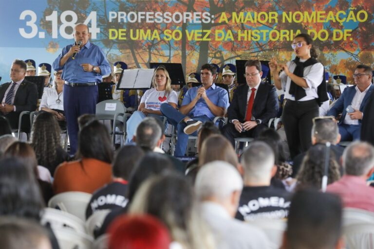 Na maior nomeação da história, a Educação recebe o reforço de 3,4 mil servidores