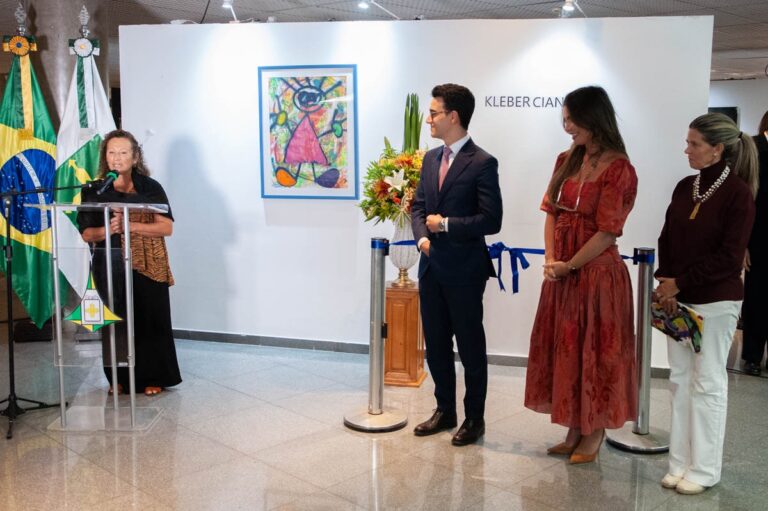 Câmara Legislativa recebe exposição de Kleber Cianni com obras que valorizam a sustentabilidade