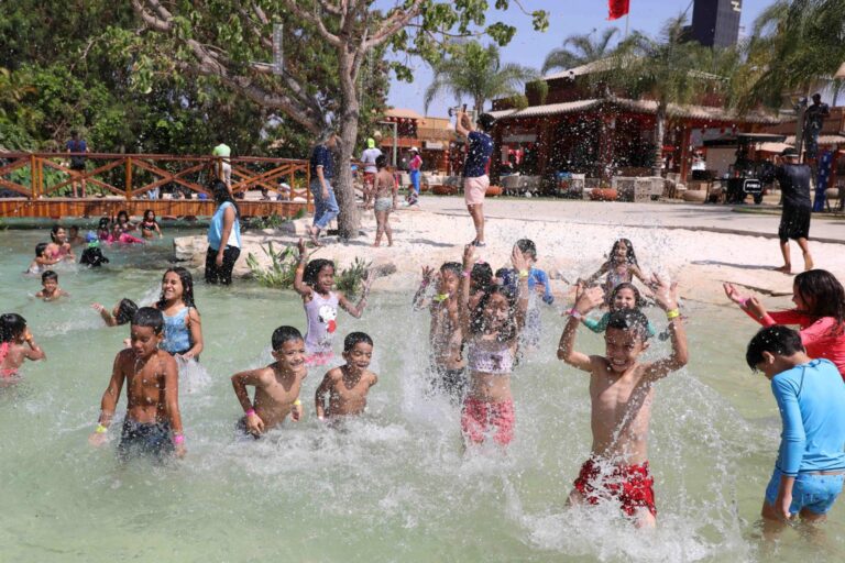 Encerramento da campanha Vem Brincar Comigo no Na Praia proporciona dia de lazer para 461 crianças