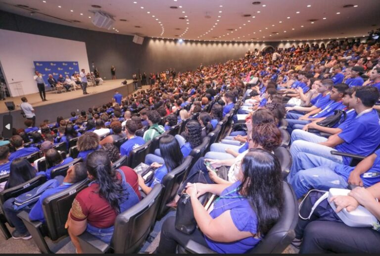 Câmara Legislativa recebe lançamento do projeto “Pega a Visão!” para jovens do DF