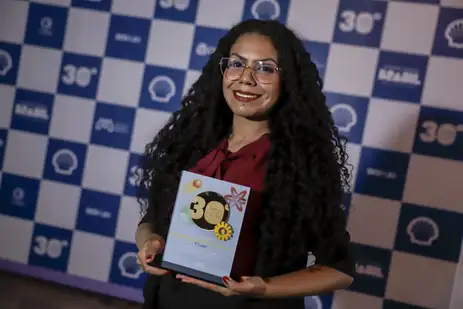 Joédson Alves/Agência Brasil Brasília, 14/02/2025 - A estudante do instituto federal de educação, ciência e tecnologia do Pará (IFPA), ganhou o prêmio na primeira colocação na categoria estudante do ensino superior, na 30ª edição do Prêmio Jovem Cientista.
Foto: Joédson Alves/Agência Brasil