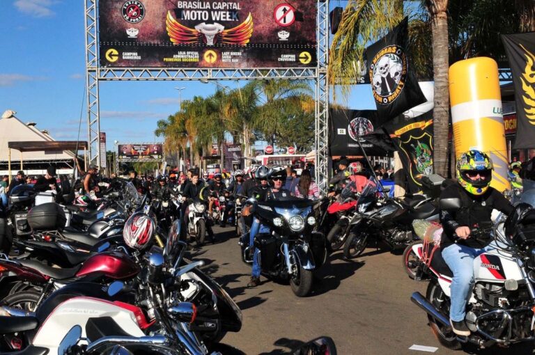 Câmara Legislativa homenageia motoclubes em sessão solene nesta sexta-feira