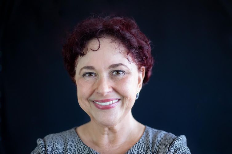 Rio de Janeiro (RJ), 29/09/2025 – Matéria alcool e suicidio - Pesonagem Miriam Gorender. 
Foto: Rebeca Gorender Magalhães/Divulgação