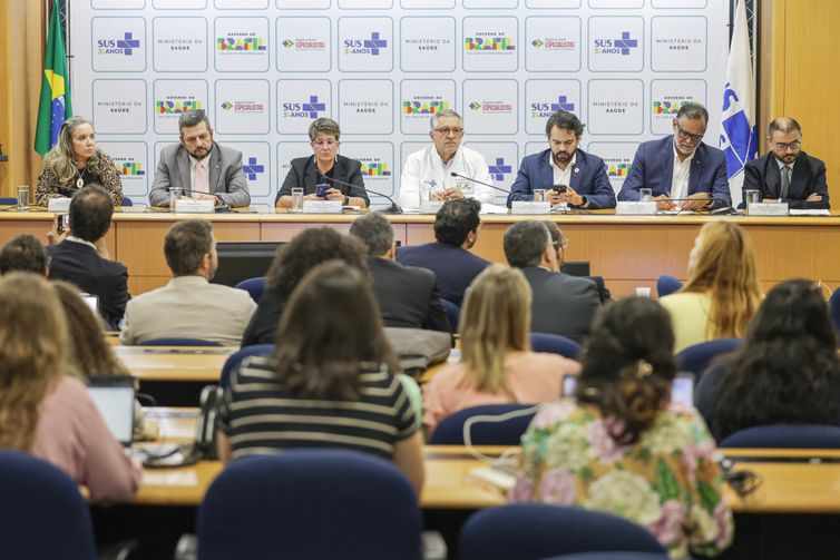 Brasília (DF), 26/02/2026 - O ministro da Saúde, Alexandre Padilha, durante anuncio de um conjunto de ações para reduzir o tempo de espera no diagnóstico e no tratamento de doenças raras no Sistema Único de Saúde (SUS). 
Foto: Joédson Alves/Agência Brasil