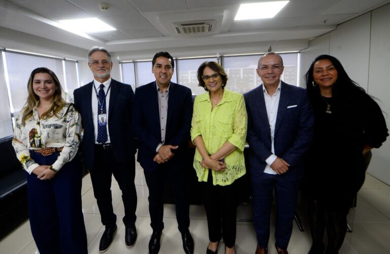 Senadora Damares Alves e governo articulam conclusão de obras no HRAN