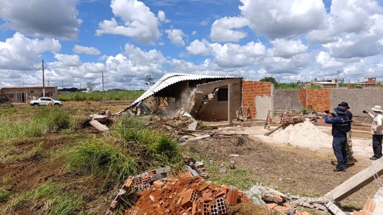 DF Legal volta ao local em menos de 40 dias e desmonta novamente obras ilegais